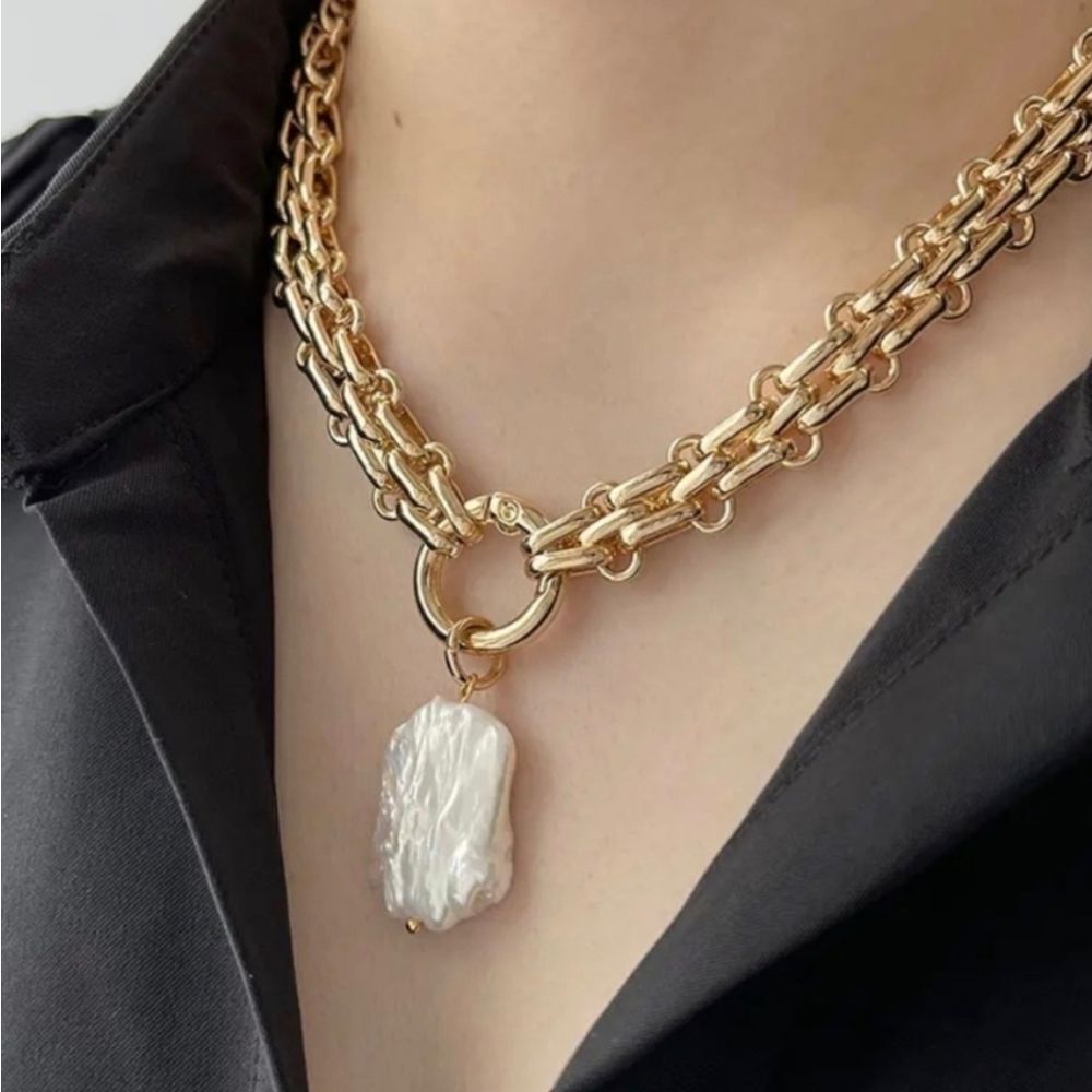 18K Gold Plated Chunky Choker with Natural Freshwater Pearl Pendant